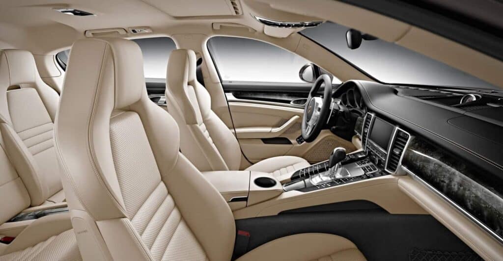 2014 Porsche Panamera front interior