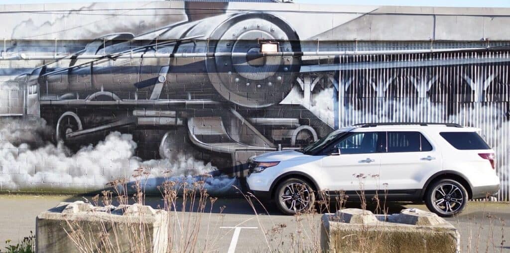 Ford Explorer Sport & grafitti