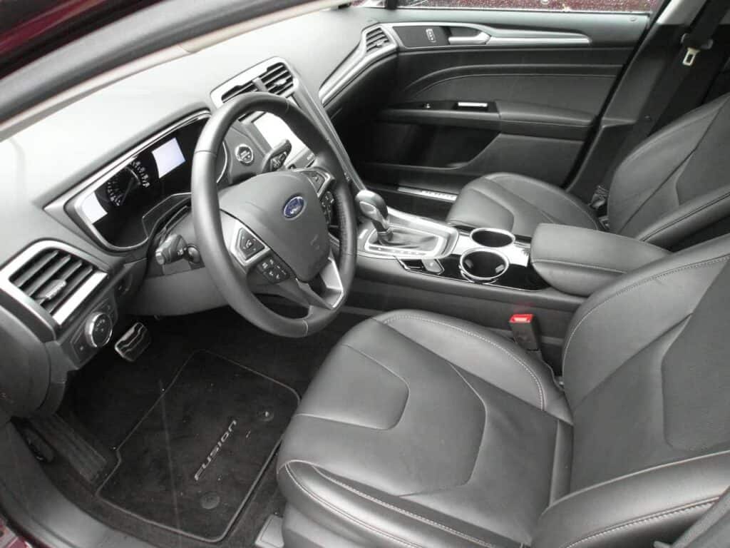 2013 Ford Fusion SE Interior