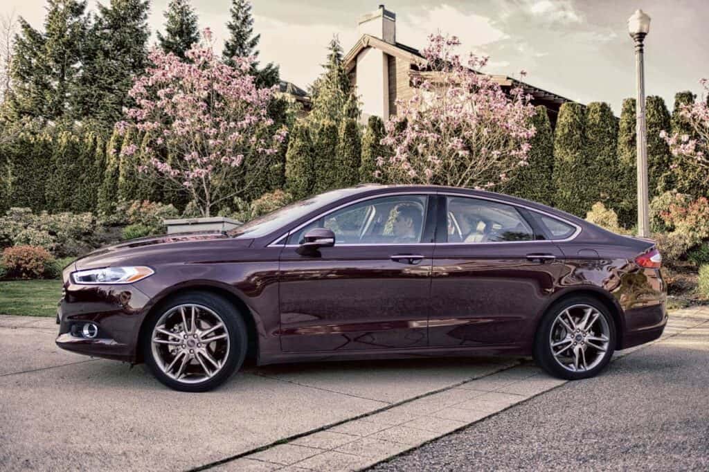 2013 Ford Fusion Titanium AWD side