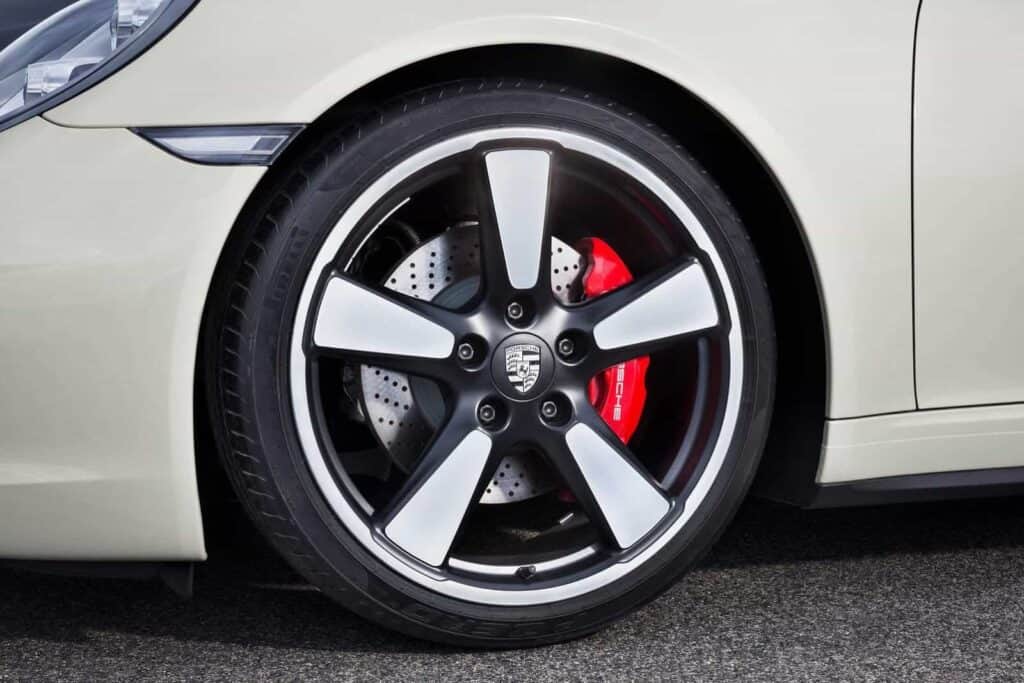 Porsche 911 Carrera S 50 Years Edition 6 Porsche 911 50th Anniversary 5