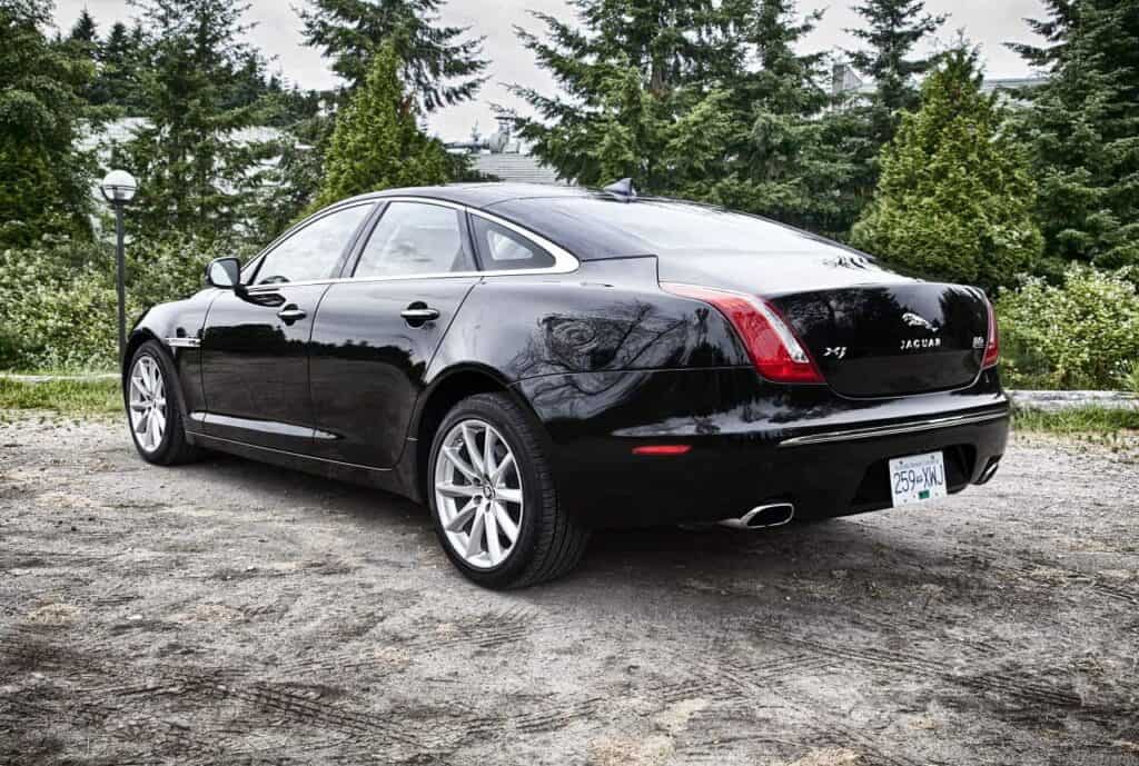 2013 Jaguar XJ 4