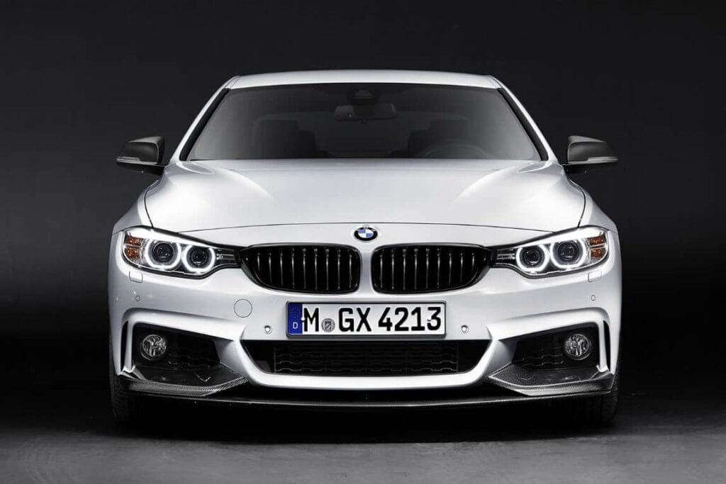Front of 2014 BMW M4