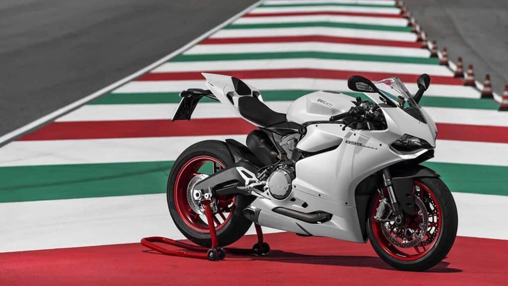 Ducati 899 Panigale - Sexy Got A Little Sexier 15 2014 Ducati 899 Panigale 1