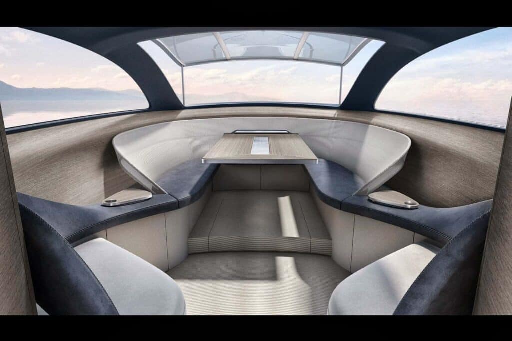 Mercedes Arrow460 Granturismo Yacht 7