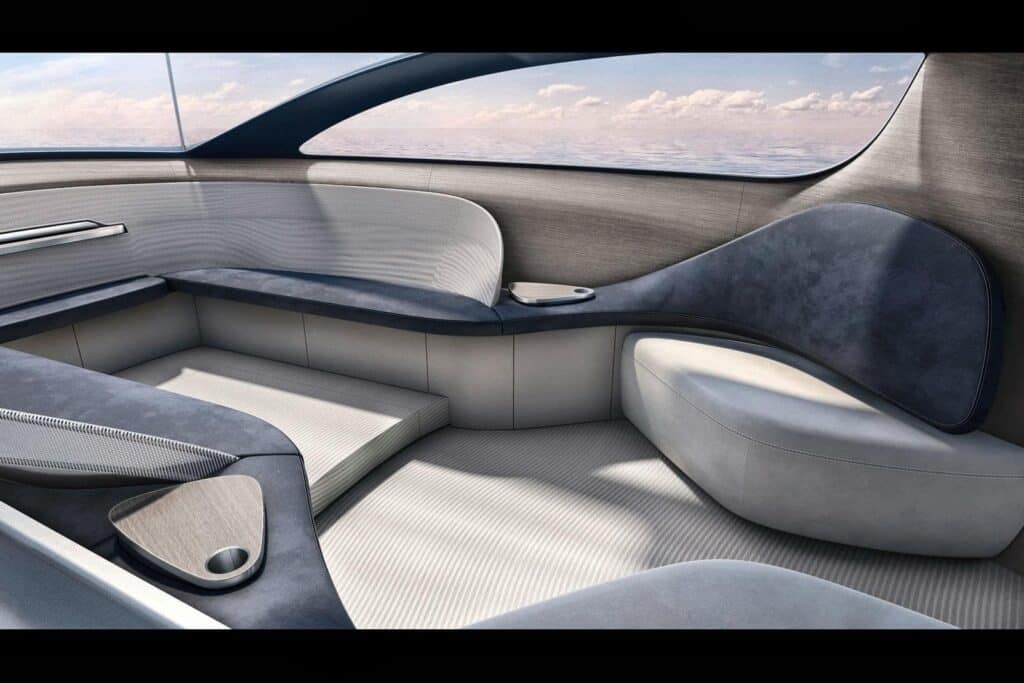 Mercedes Arrow460 Granturismo Yacht 9