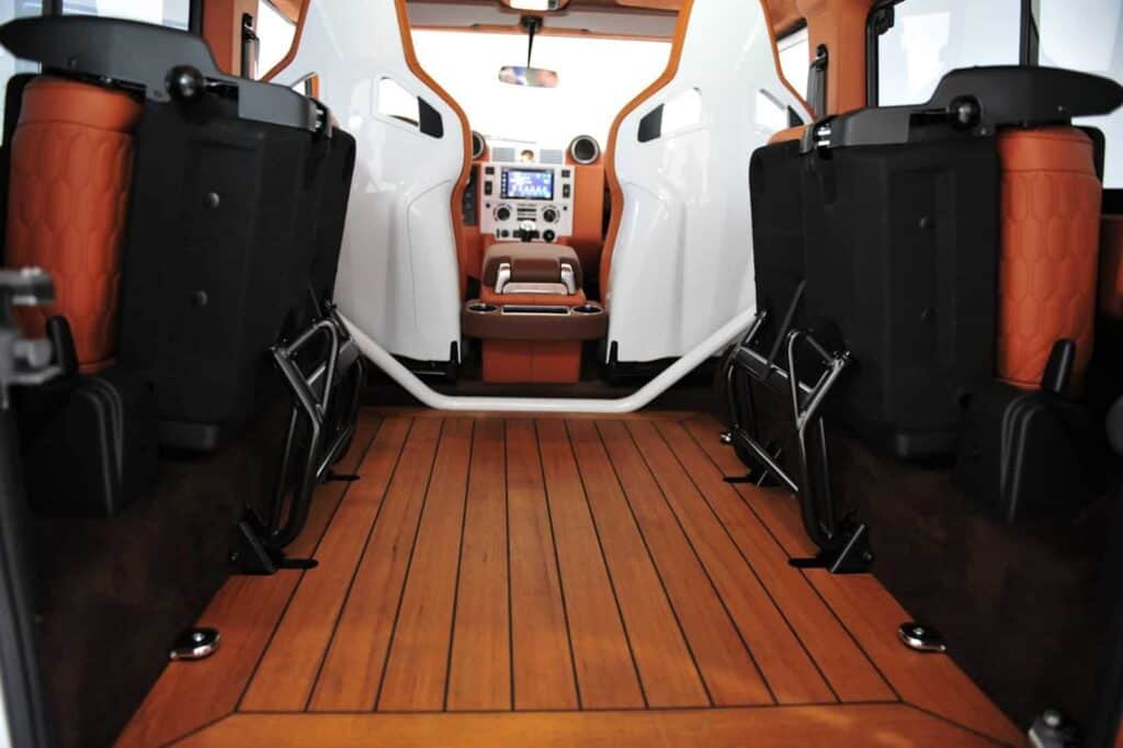 The Luxurious Startech Defender 90 Series 3.1 11 Startech Land Rover Defender 90 Series 3.1 Interior