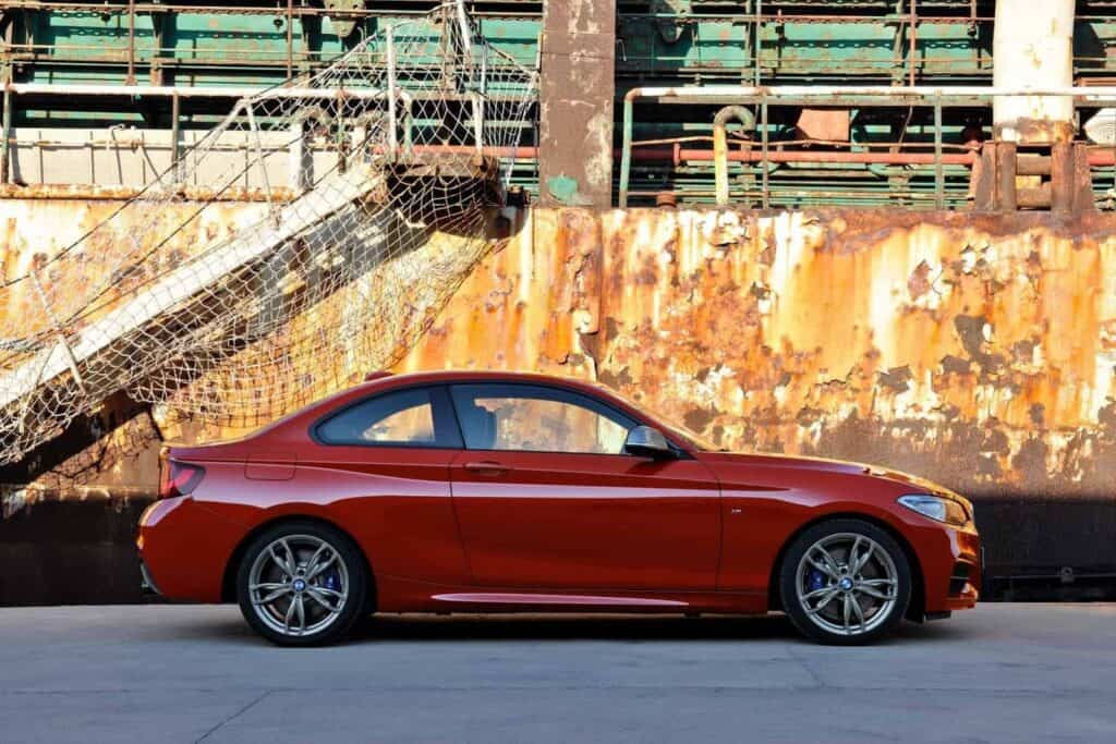 2014 BMW 2 Series 5