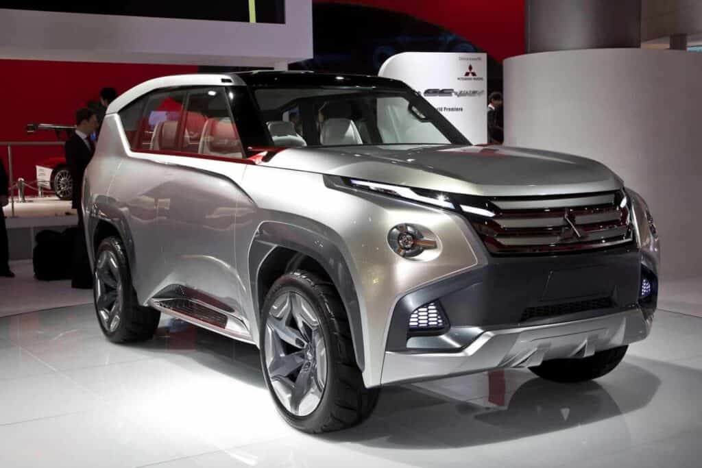 futuristic mitsubishi GC concept