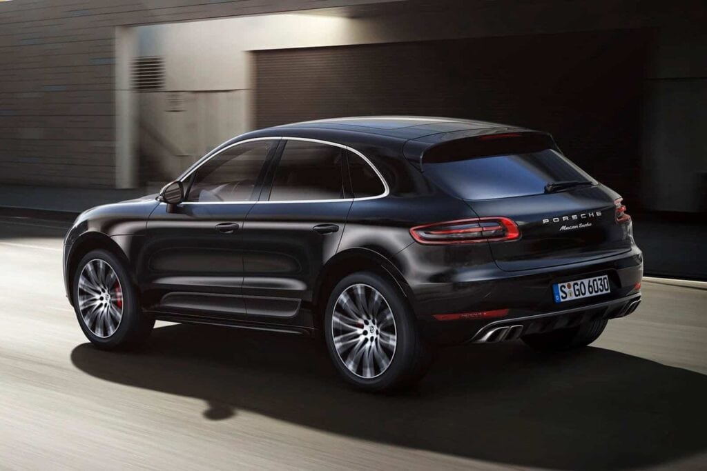 2015 Porsche Macan Turbo side