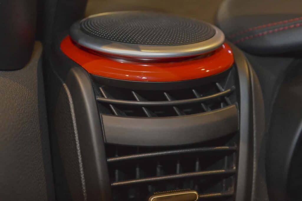 Kia Track'ster Is Back...Sort Of - Kia Soul Red Zone Limited Edition 4 soul red zone speakers
