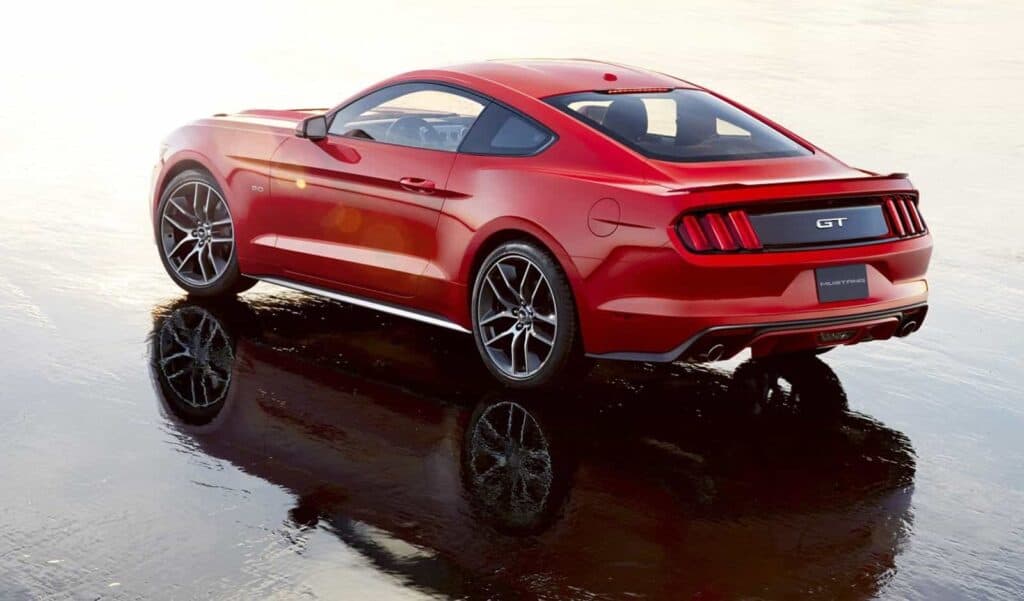 2015 Ford Mustang Coupe 3