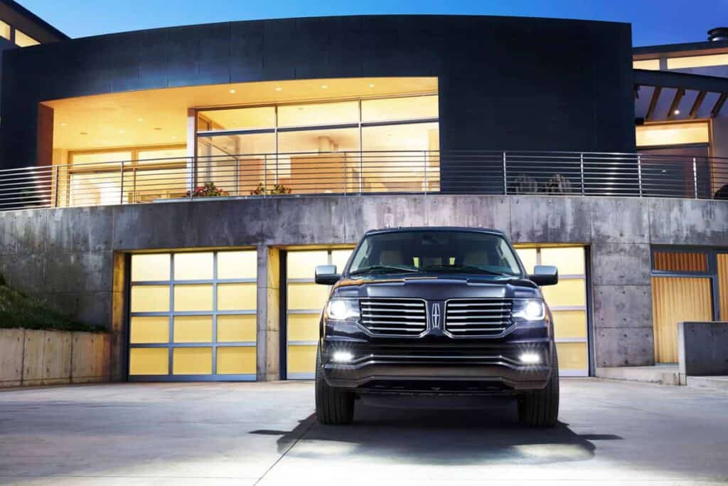 2015 Lincoln Navigator Front