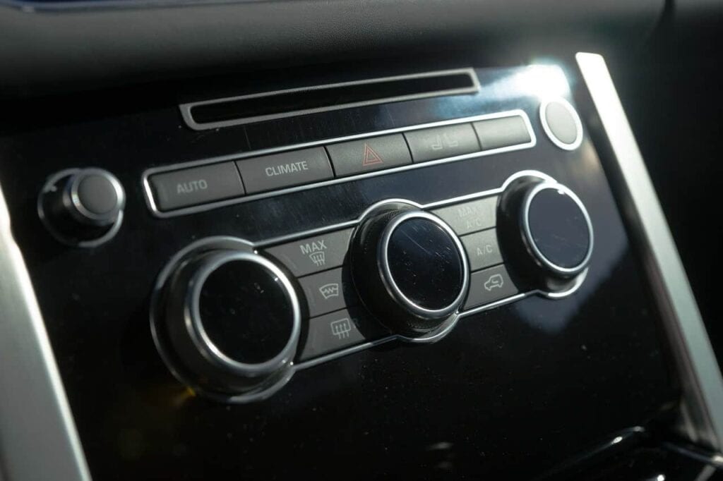 2014 Range Rover gadgets