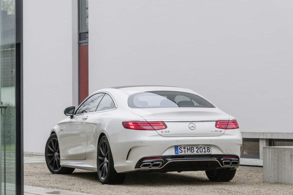 Mercedes-Benz S63 AMG 4MATIC Coupe 9 Mercedes-Benz S63 AMG 4MATIC Coupe rear