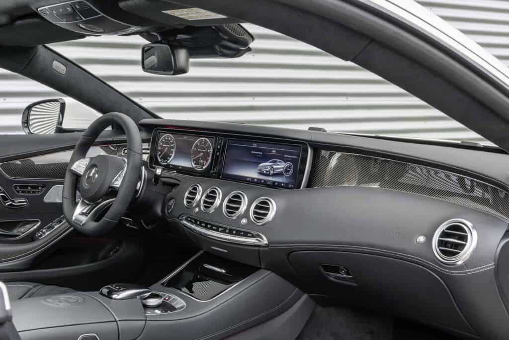 Mercedes-Benz S63 AMG 4MATIC Coupe 10 Mercedes-Benz S63 AMG Coupe interior