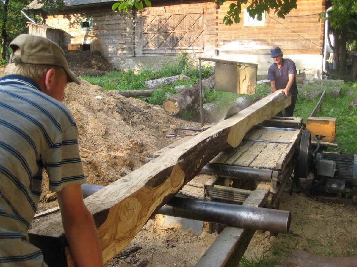 Build Your Own Chainsaw Home