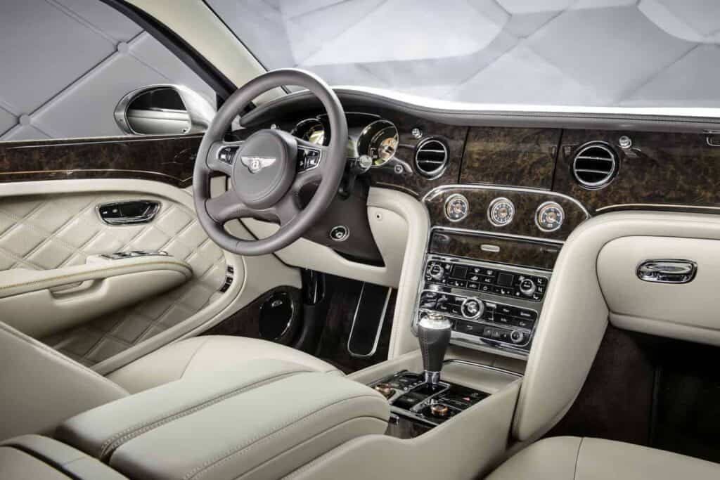 Bentley Mulsanne Hybrid interior