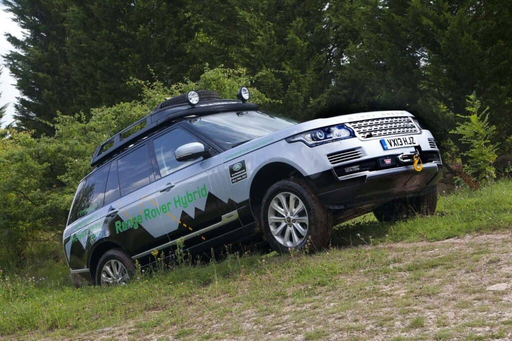 Range Rover Hybrid: An Environmentally Friendly Land Rover? 5 Range Rover Hybrid 1