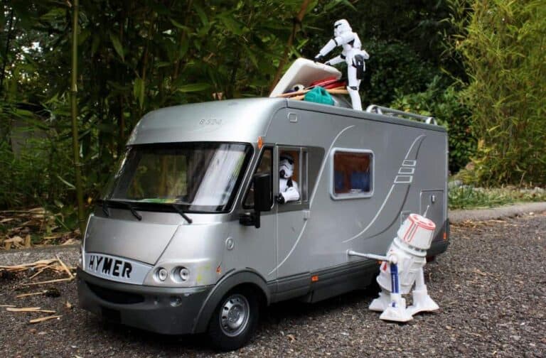 caravan star wars robots