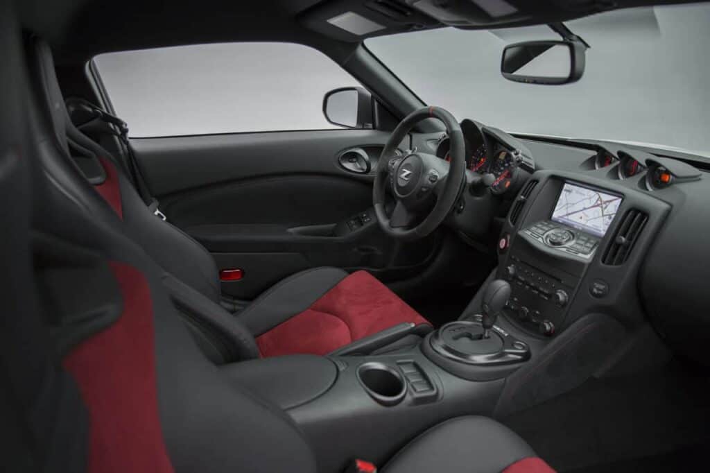 2015 Nissan 370Z Nismo 6