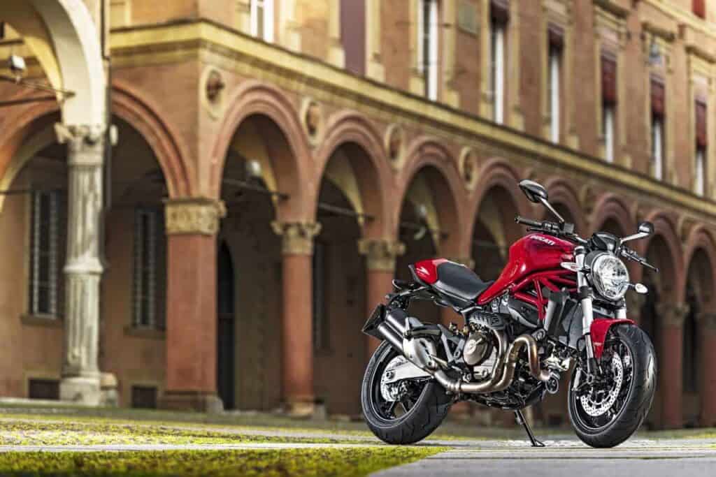 Ducati Monster 821 3
