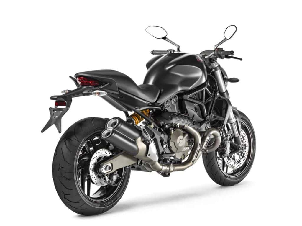 Ducati Monster 821 8