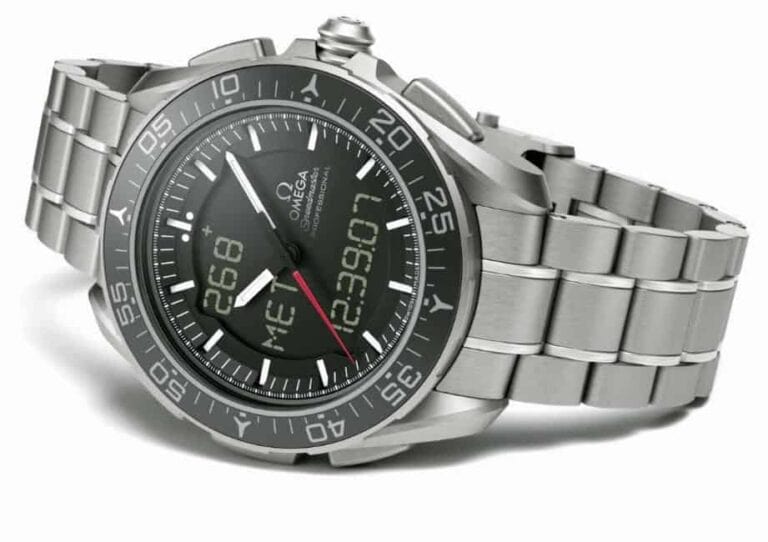 Omega Speedmaster Skywalker X33 1