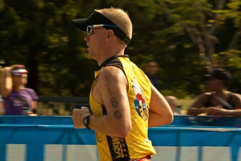 man running in triathalon