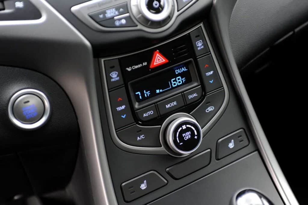 Hyundai Elantra Receives Updates For Upcoming Model 9 2015 Hyundai Elantra Climate Control