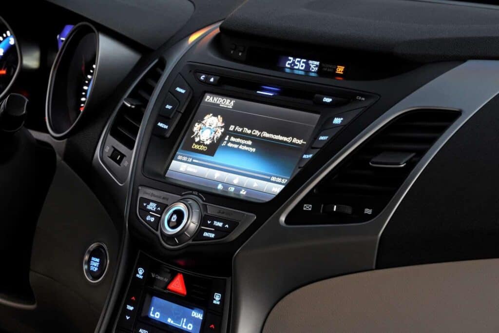 Hyundai Elantra Receives Updates For Upcoming Model 10 2015 Hyundai Elantra Dashboard