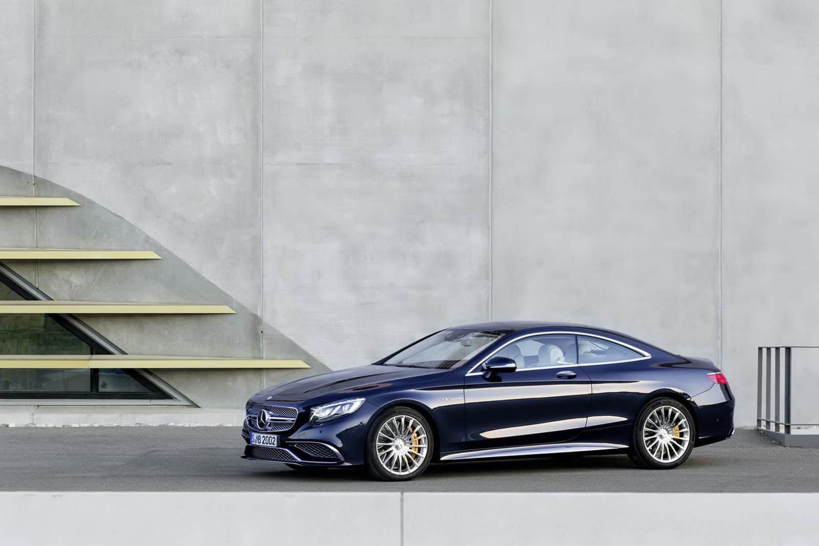 Mercedes Benz S65 AMG Coupe 3