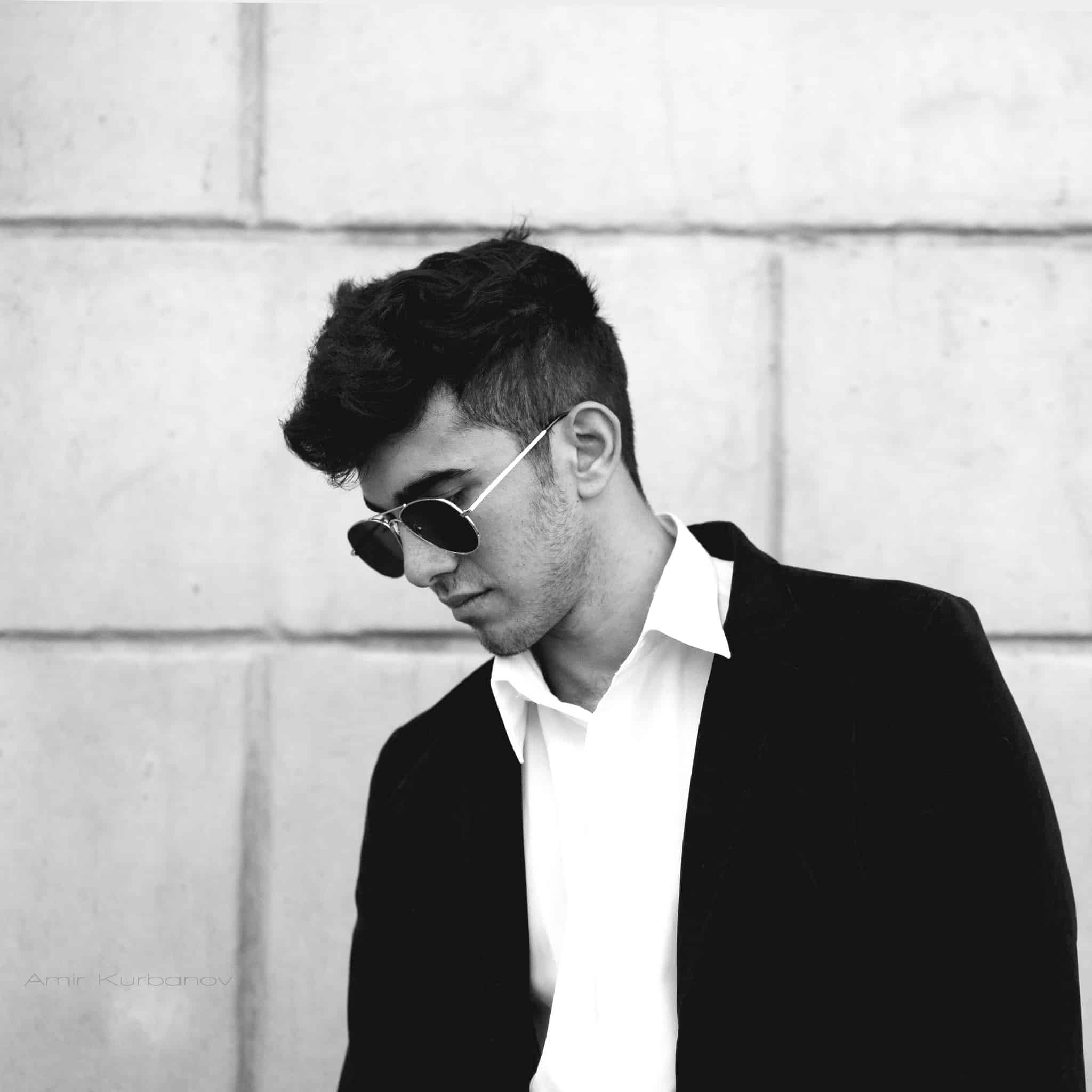 How To Wear Shirt Studs