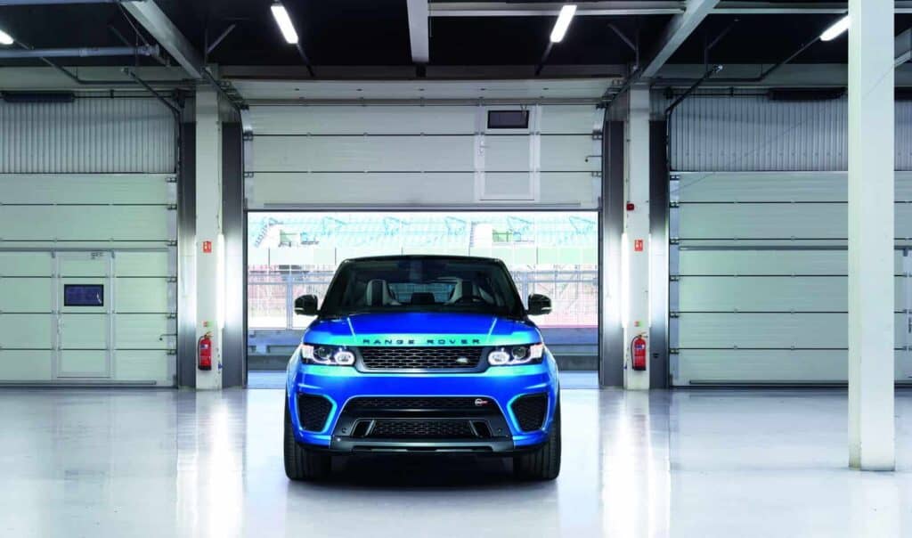 Range Rover Sport SVR: Fastest Land Rover Ever 5 Range Rover Sport SVR Front