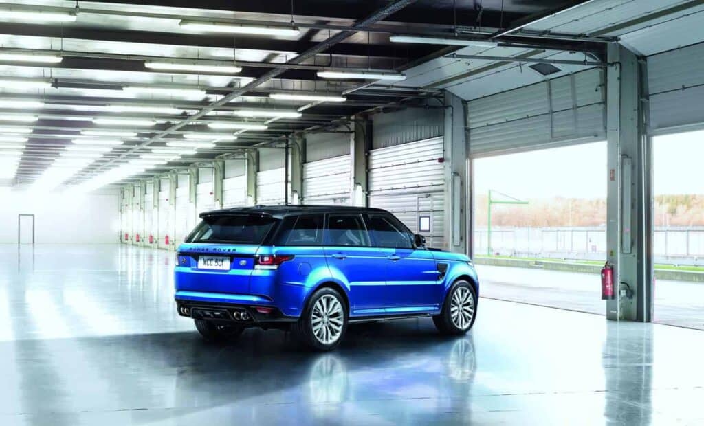 Range Rover Sport SVR: Fastest Land Rover Ever 8 Range Rover Sport SVR 5