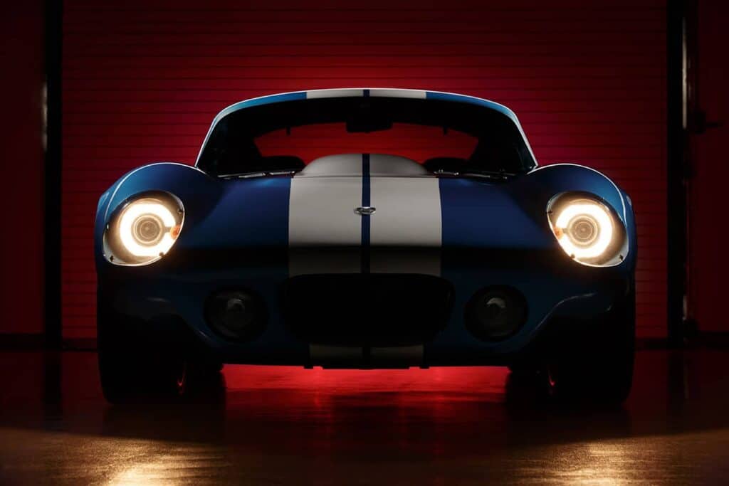 Renovo Coupe 6