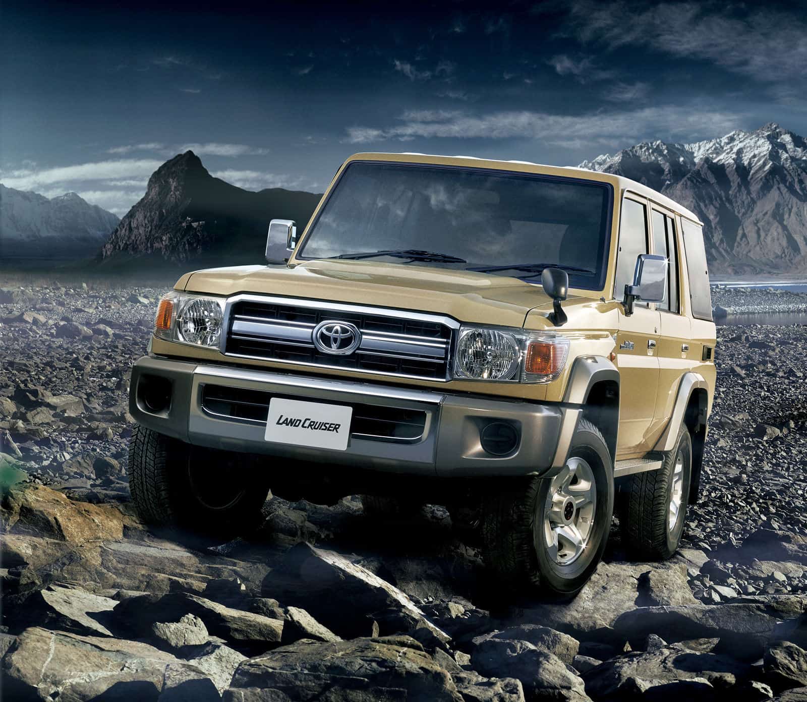 Toyota Land Cruiser 70 1