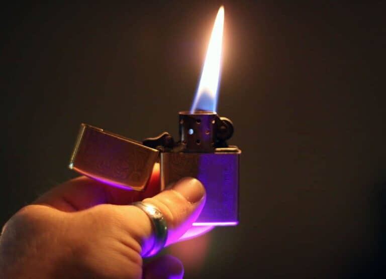 simple zippo tricks