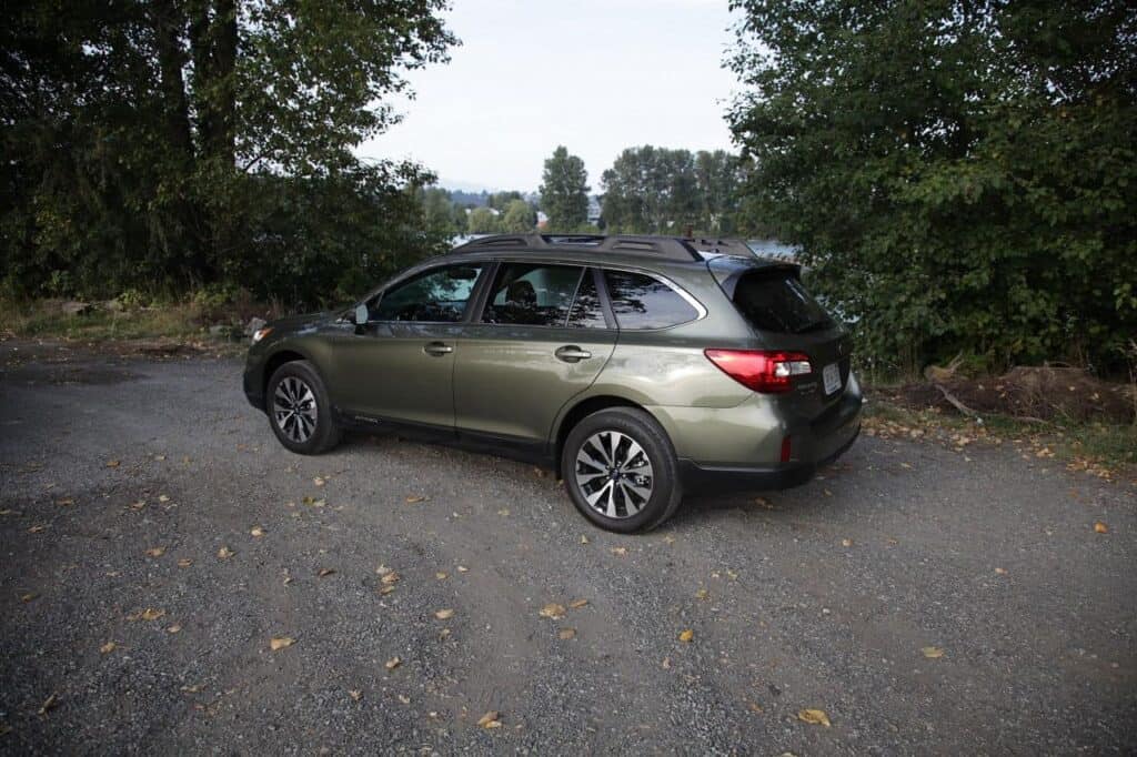 2015 Subaru Legacy 10