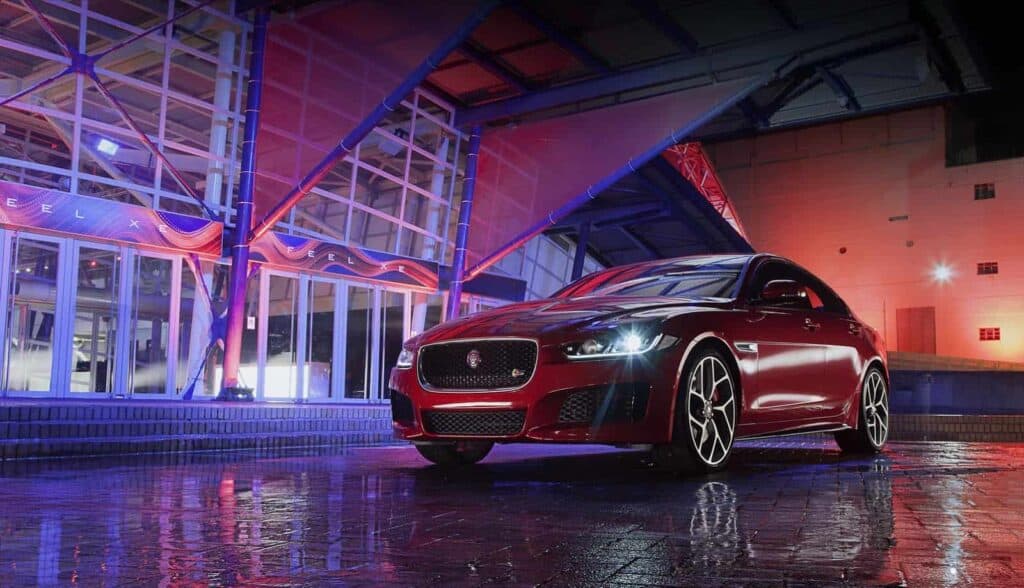 2016 Jaguar XE 1
