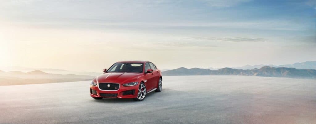 2016 Jaguar XE 4