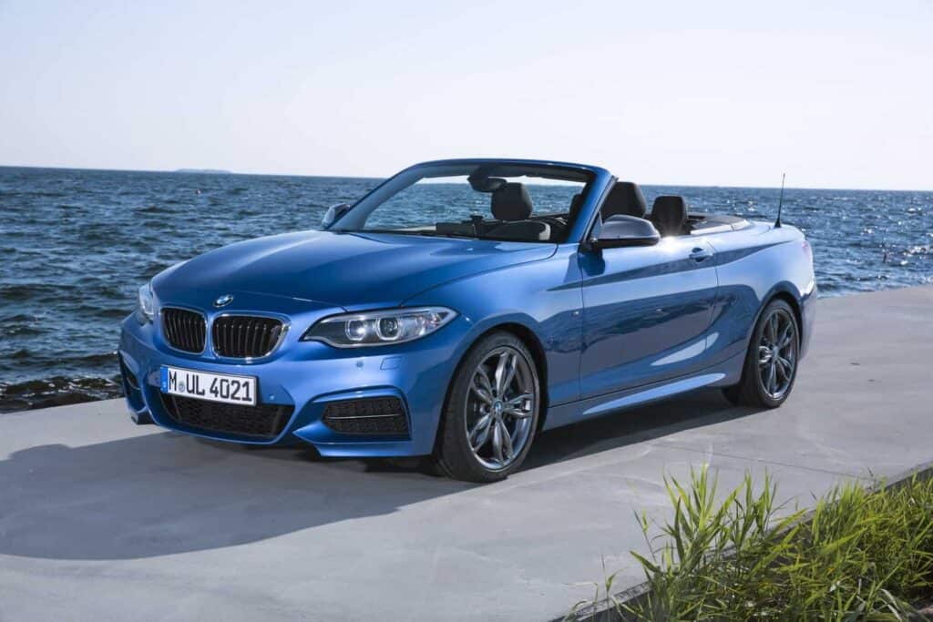 BMW 2 Series Convertible 8
