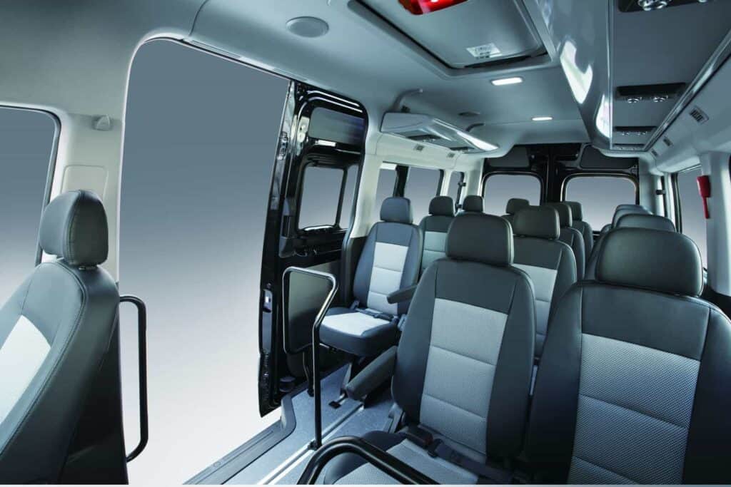 Hyundai Joins The Cargo Van Ranks - Hyundai H350 11 Hyundai H350 Passenger Van 4