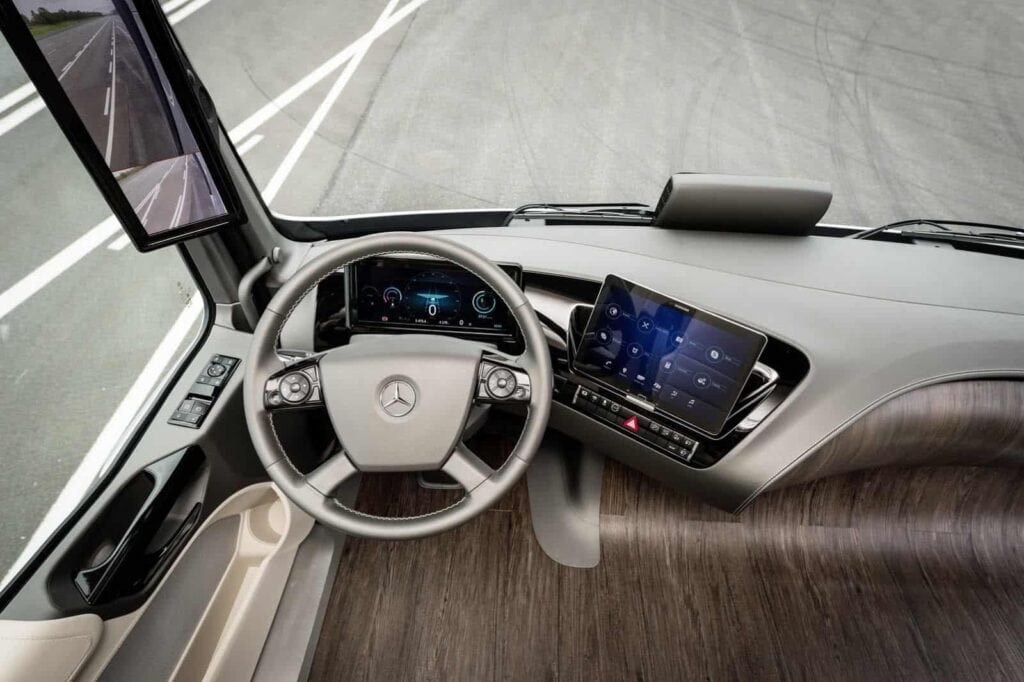 Mercedes Future Truck 2025 Interior1