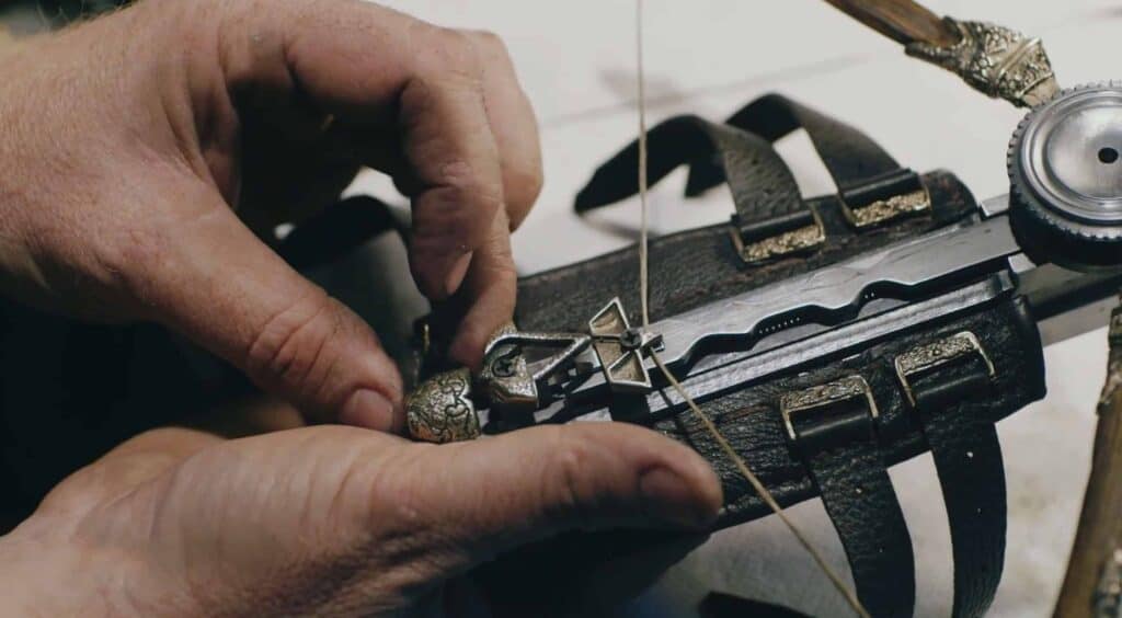 How To Make Arno's Phantom Blade From Assassin's Creed: Unity