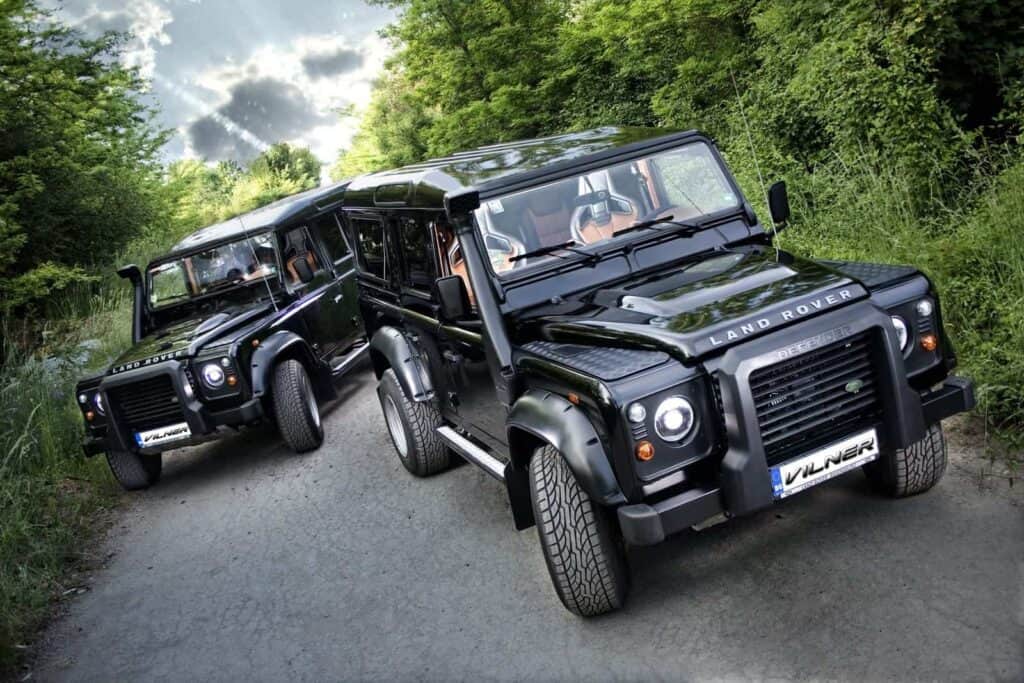 Land Rover Defender 7