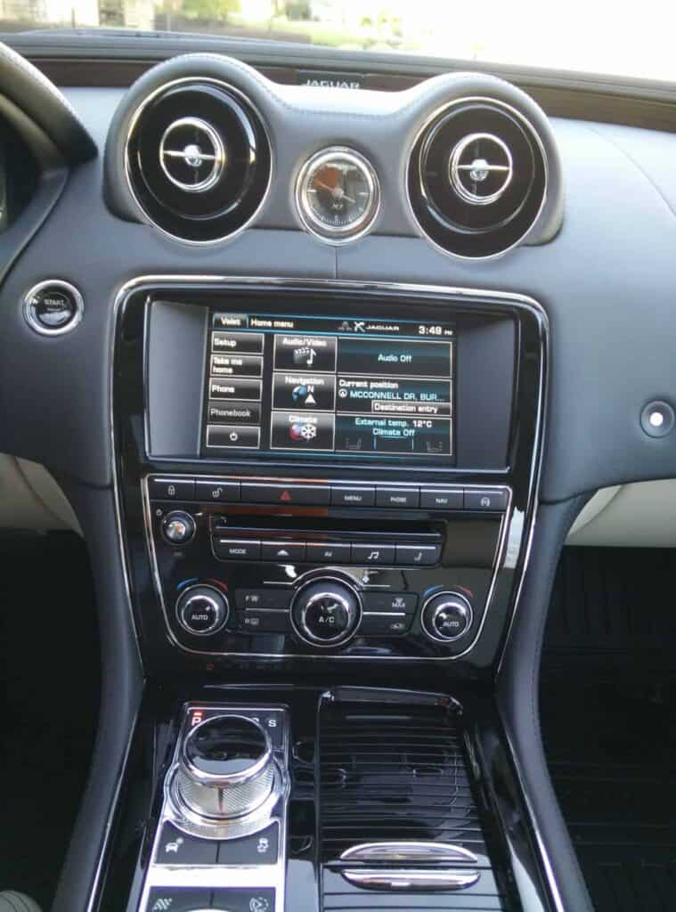 2015 Jaguar XJL Portfolio Review 10