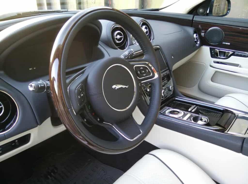 2015 Jaguar XJL Portfolio Review 9