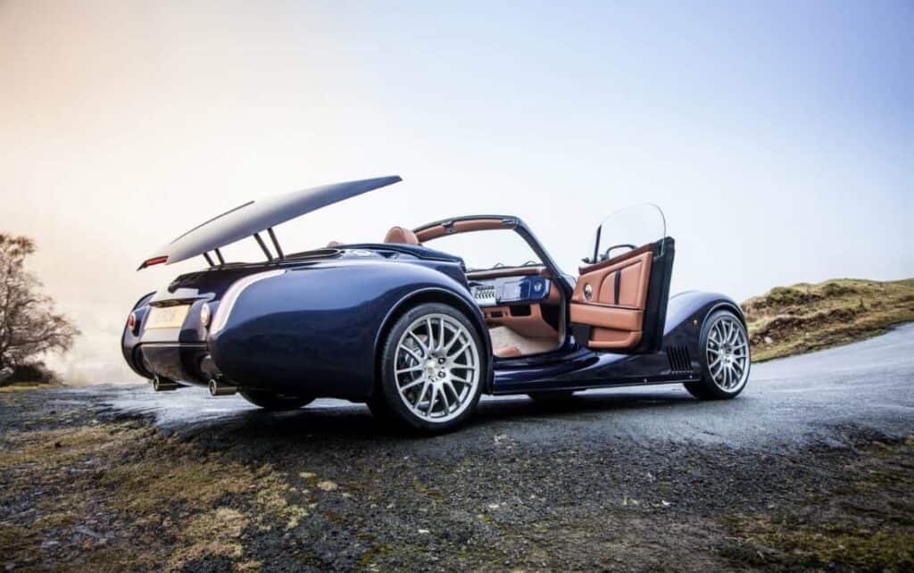 Latest Morgan Aero 8 Debuts At Geneva Motor Show 11 Morgan Aero 8 Blue