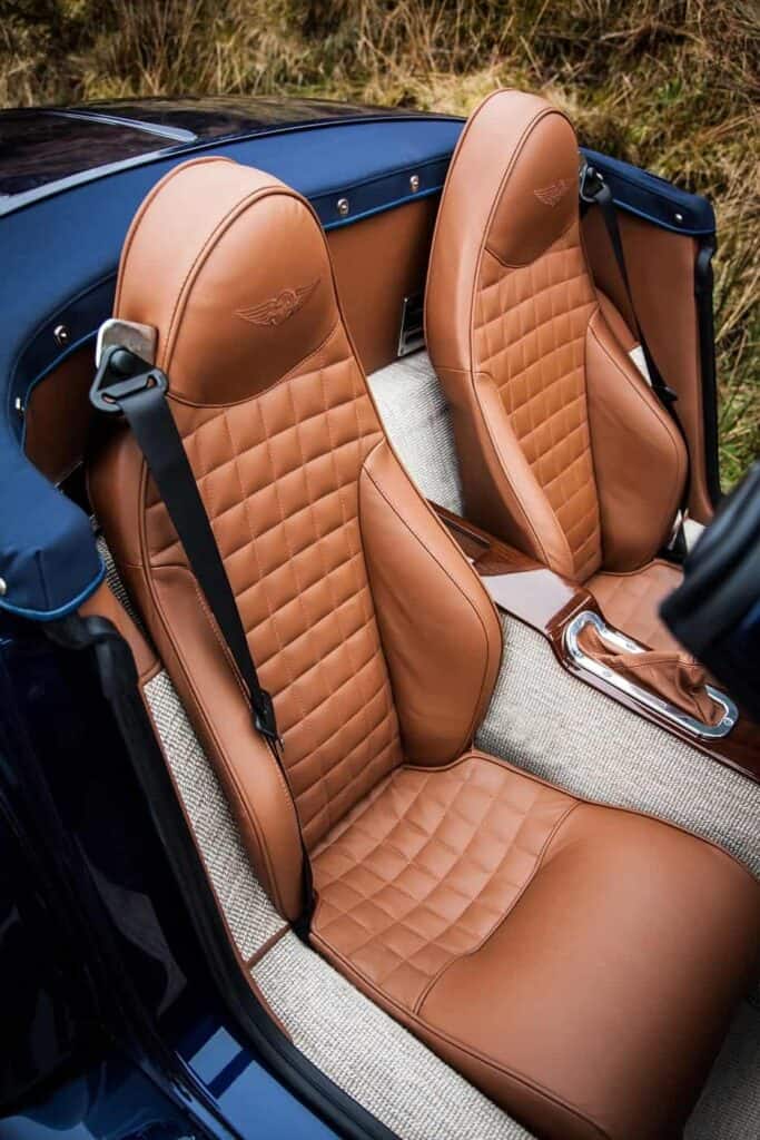 Latest Morgan Aero 8 Debuts At Geneva Motor Show 7 Morgan Aero 8 Seats